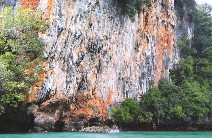 Park chief kills Koh Yao Noi climbing