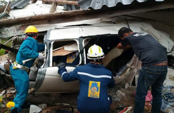 Three foreigners killed in early morning visa run van crash