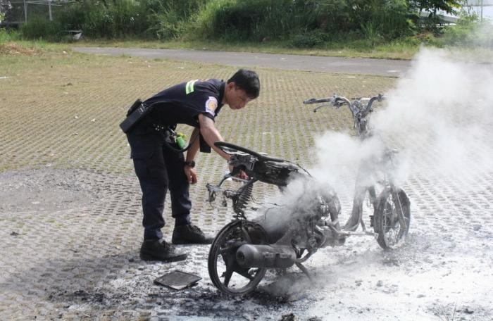 Police search for Phuket bike burner