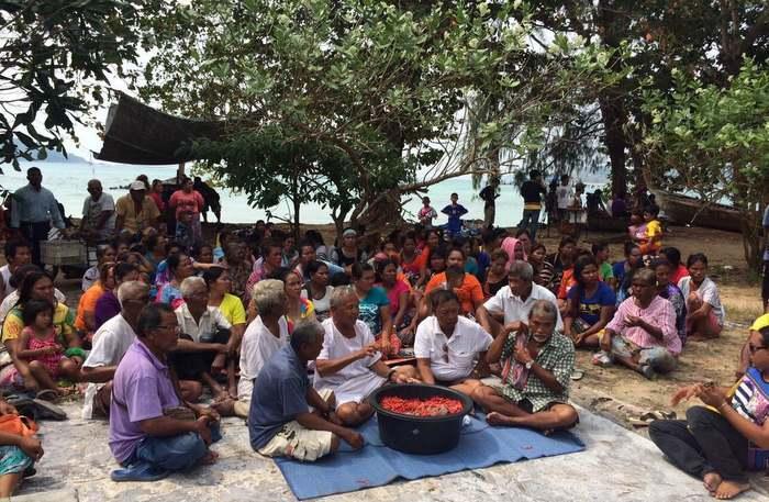 Phuket sea gypsies use black magic to fight land barons