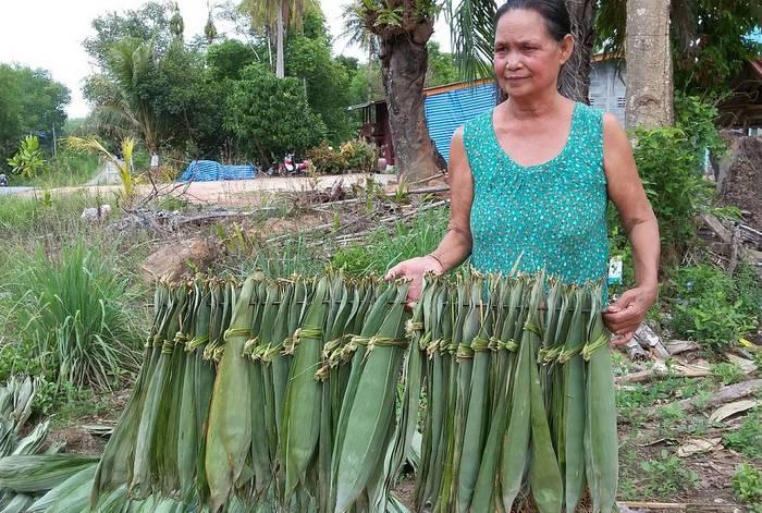 Krabi locals use bamboo leaves to boost income