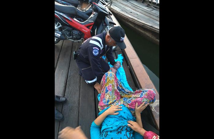 Krabi woman gives birth on boat