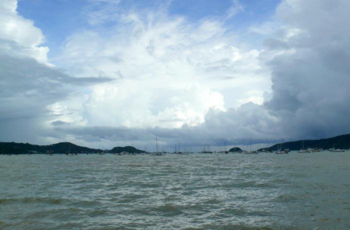 Andaman storm to batter Phuket, Southern Thailand