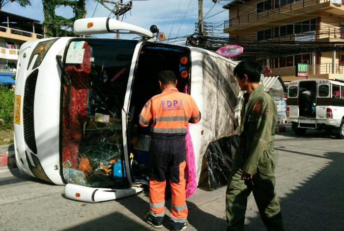 Newly-arrived tourists injured in Patong bus crash