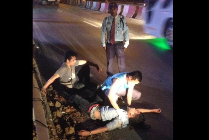 Bike crash at Bang Khu construction site