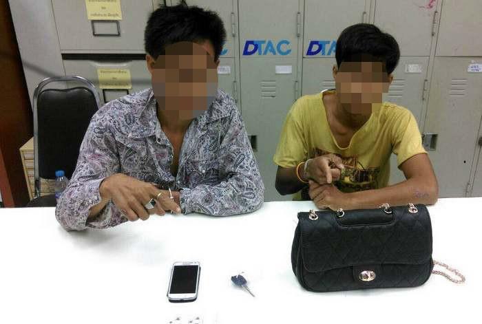 Police arrest bag-snatching brothers, recover stolen items