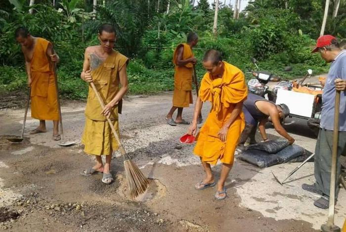 Krabi monks cough up cash to repair road