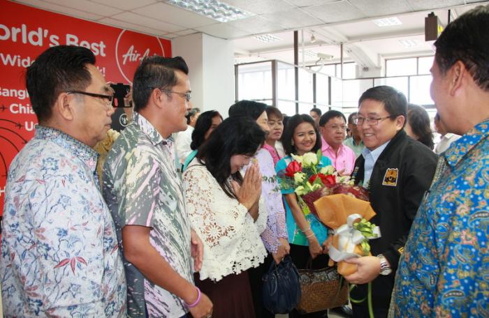 New Phuket governor arrives