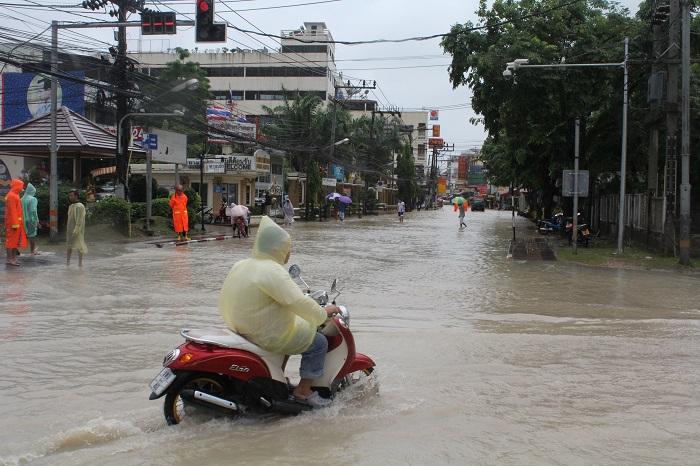 Flood, landslide warnings for Phuket, Phang Nga and Ranong