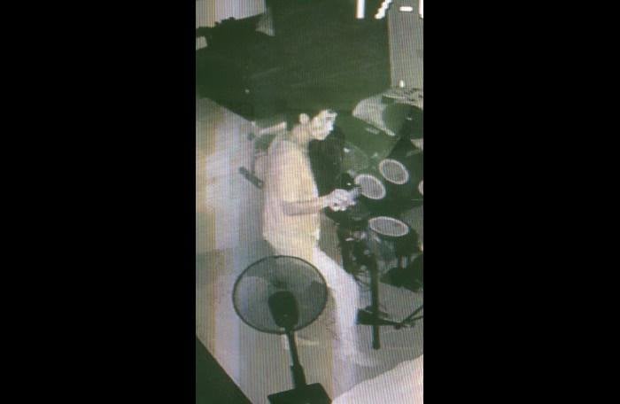 Phuket police hunt for Rawai burglary suspect