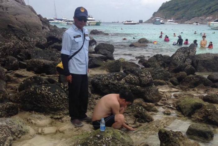 Phuket tourist detained two days for capturing fish