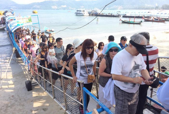 Cruise ships in Phuket inject over 30 million baht a day