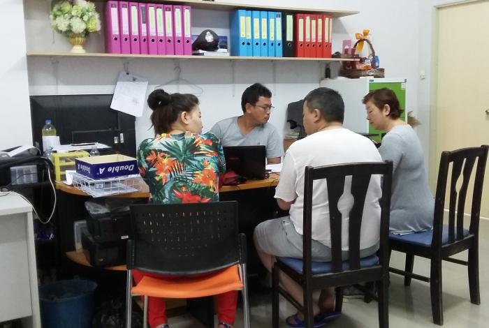 Foreigners, local arrested in Krabi credit card scam