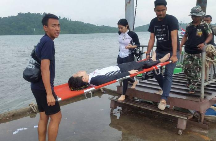 Chinese, Korean tourists rescued in near-drowning incidents