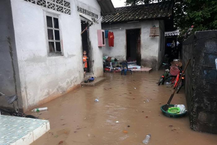 Rawai residents battle floods after heavy rains