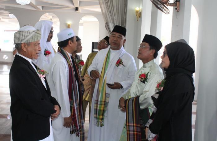 Brunei minister unveils new mosque in Phuket