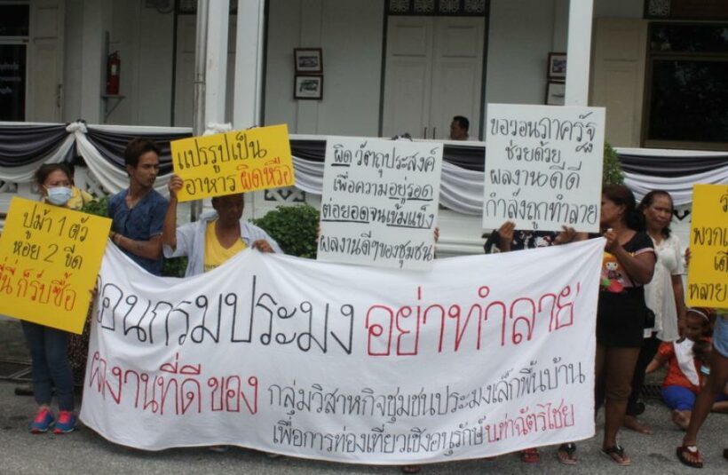 Phuket fishermen protest closure of community seafood restaurant