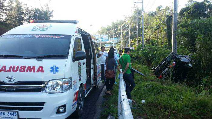 Speed warning issued after Phuket cop crashes car