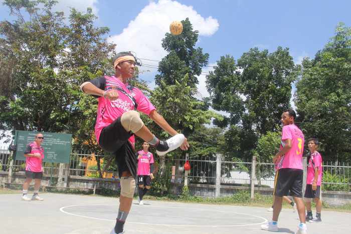 Sepak Takraw competition in Sri Soonthorn