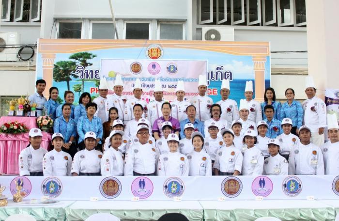 Young chefs shine at Phuket Junior Master Chef 2016