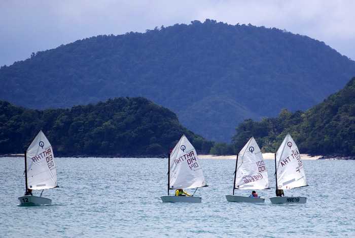 Youth dinghy sailors head for King’s Cup showdown