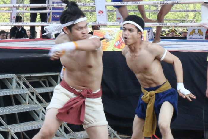 Thais dominate Phuket ancient muaythai boxing event