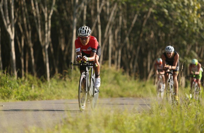 World champion returns to win Laguna Phuket Triathlon