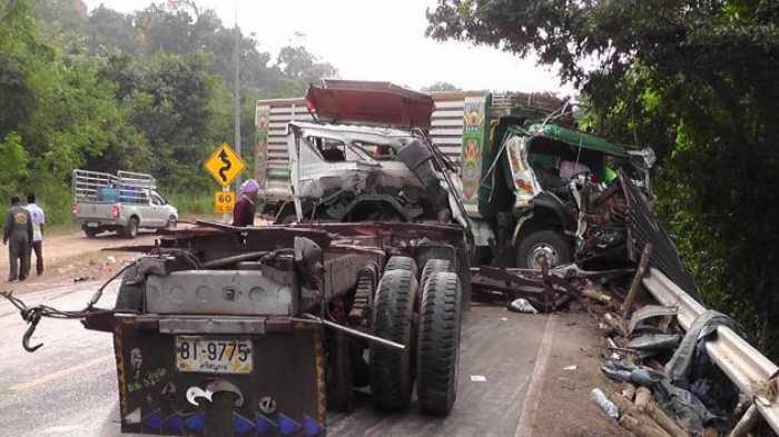 43 hurt in Krabi-bound bus crash; three-truck pile-up kills driver