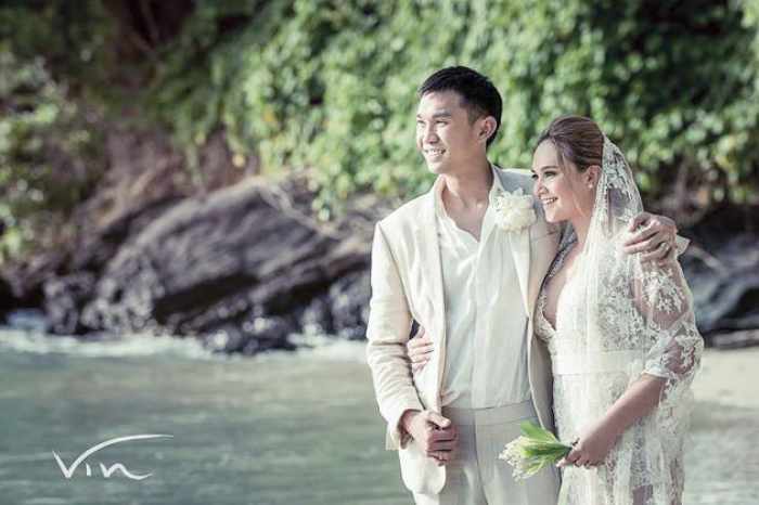 Pop star Tata ties knot with long-time sweetheart in Phuket