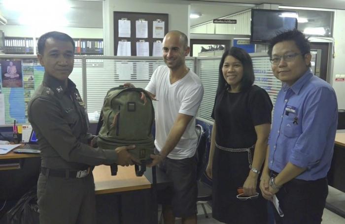 American tourist reunited with stolen possessions