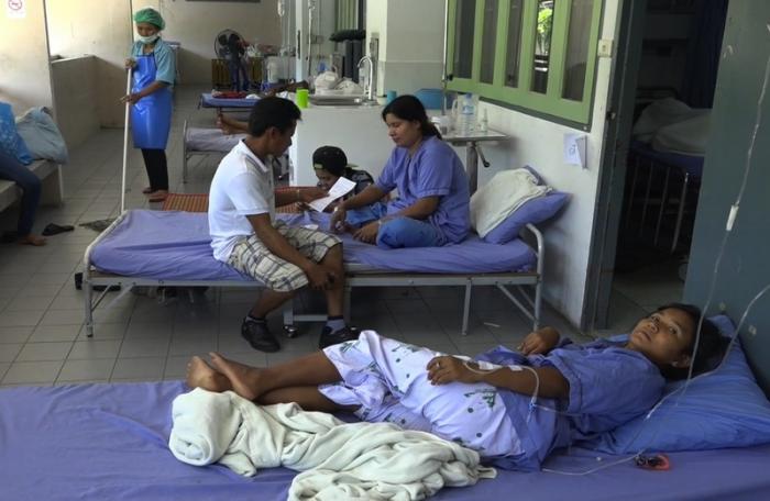 Patients treated in hallways at overcrowded Samui Hospital