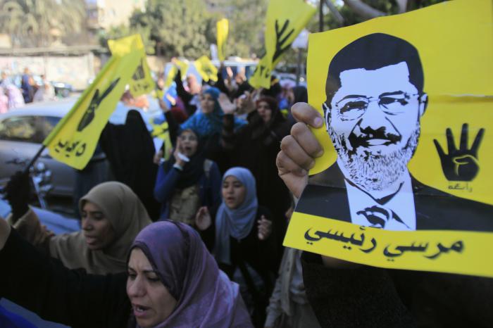 Phuket Gazette World News: Egypt sentences 529 Muslim Brotherhood members to death