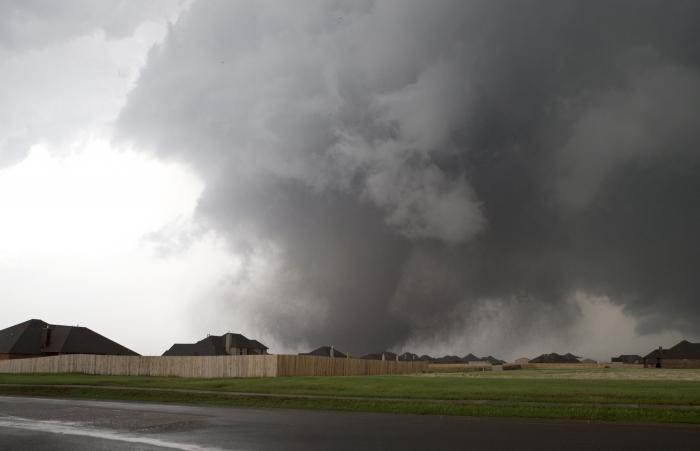 At least 16 killed by tornadoes in American Midwest