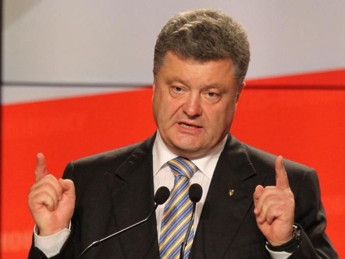 Ukrainians back Poroshenko to find way out of crisis