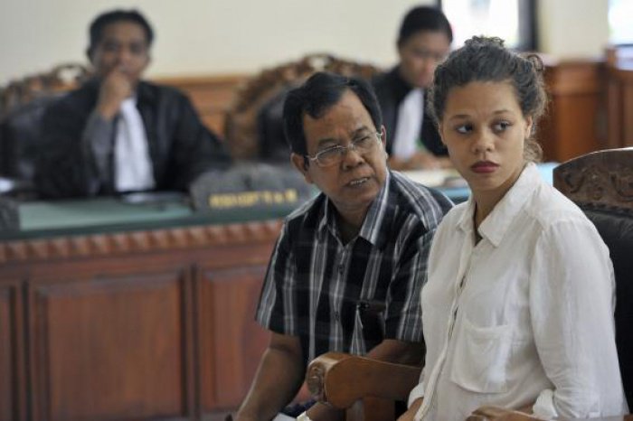 US couple stand trial for grisly Bali suitcase murder