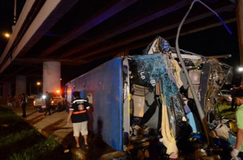 Phang Nga bus crash leaves 22 injured