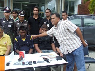 Car scam gang arrested