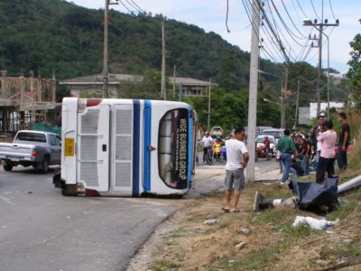 Hilton staff bus overturns on Karon Hill