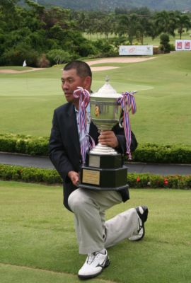 Chen wins Senior Masters with final-day comeback