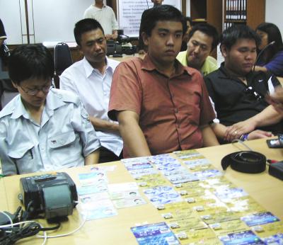 Five more arrested for credit card fraud