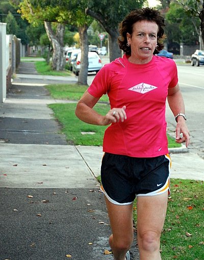 Aussie “marathon centurion’ to run Laguna Phuket