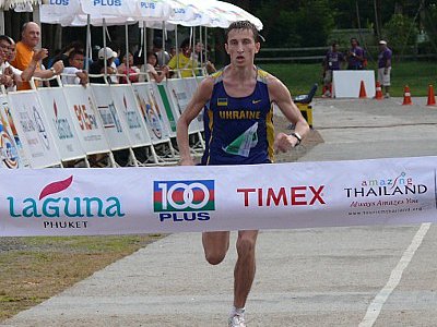 Khudyakov smashes Laguna Phuket Marathon record