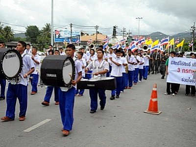 Police rally against vote selling in Phuket