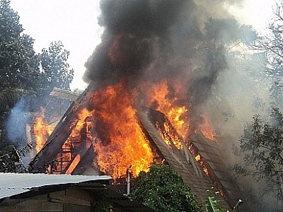 Blaze engulfs Phuket home