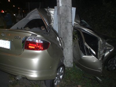 Foreigners die in Phuket car crash