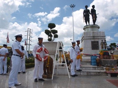 Thai sailors seek blessing from Phuket’s Heroines