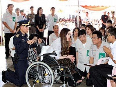 HRH Chulabhorn grants free medical care to three Phuket afflicted