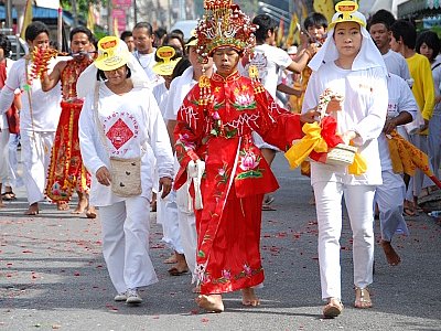 Phuket Veg Fest processions hit the streets