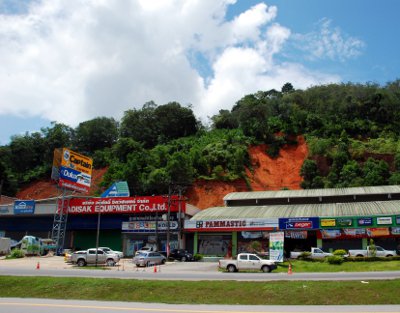 Landslide threat prompts Phuket evacuation