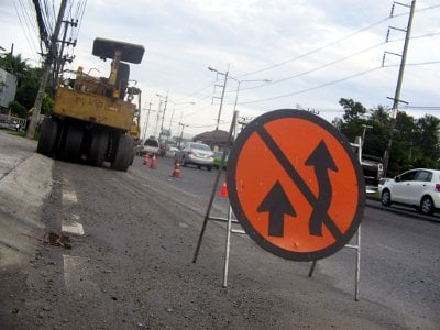 Phuket road works causing commuter woes